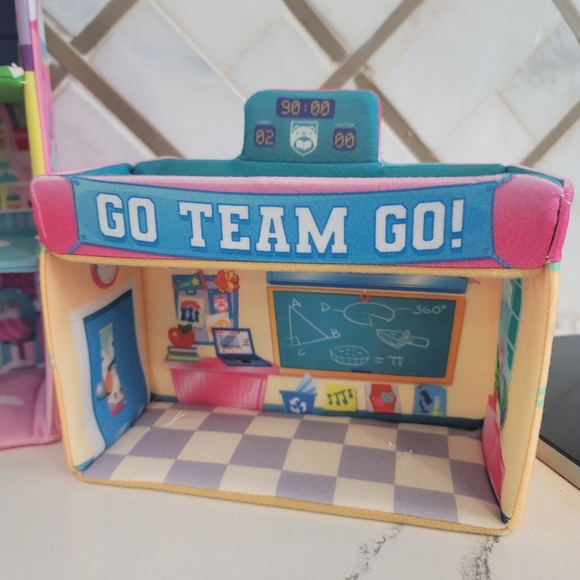 Squishville by Original Squishmallows Sweet Shop and Deluxe Academy Playset - Picture 3 of 11